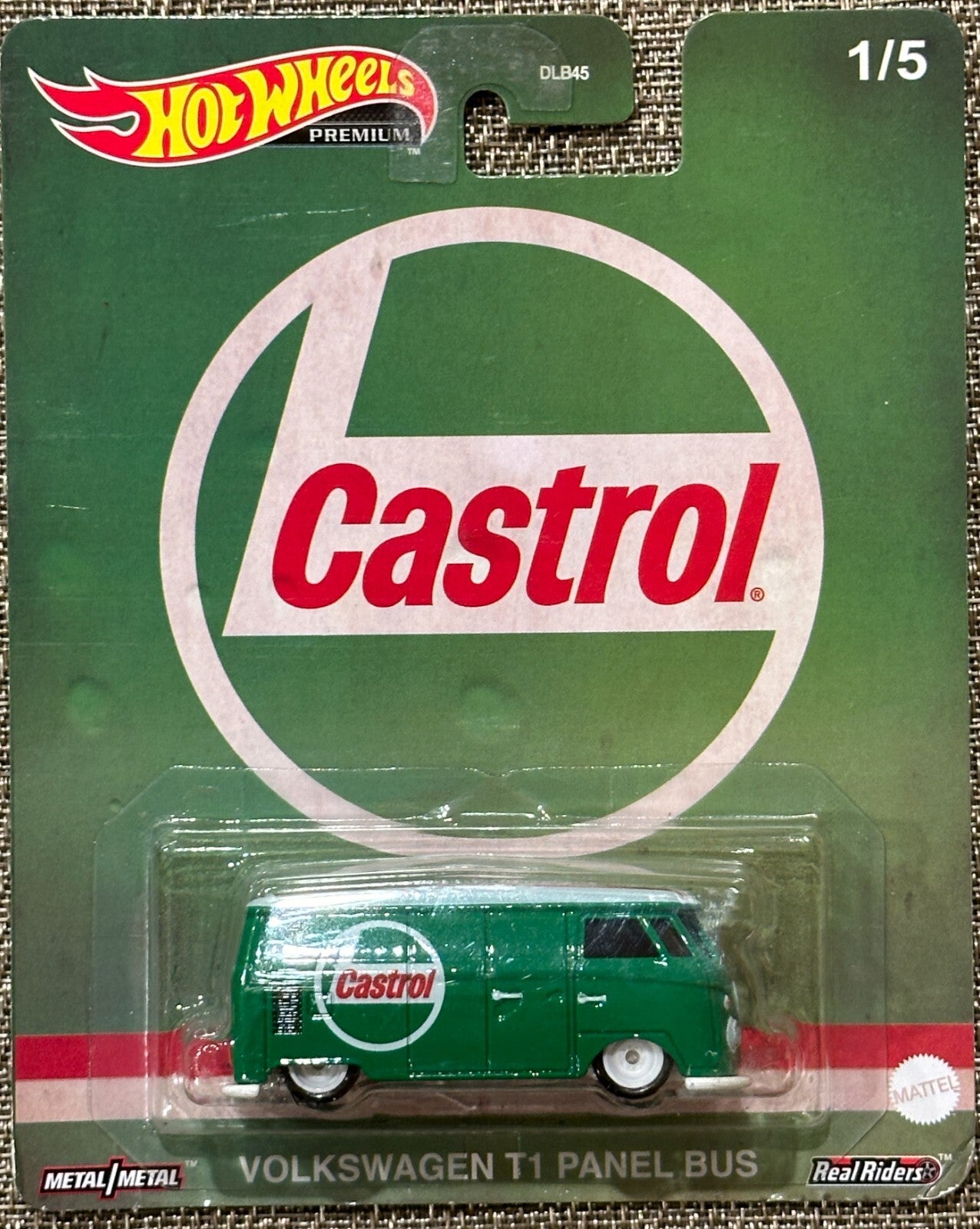 Hot Wheels: Premium - Pop Culture - Castrol Motor Oil Volkswagen T1 Panel Bus