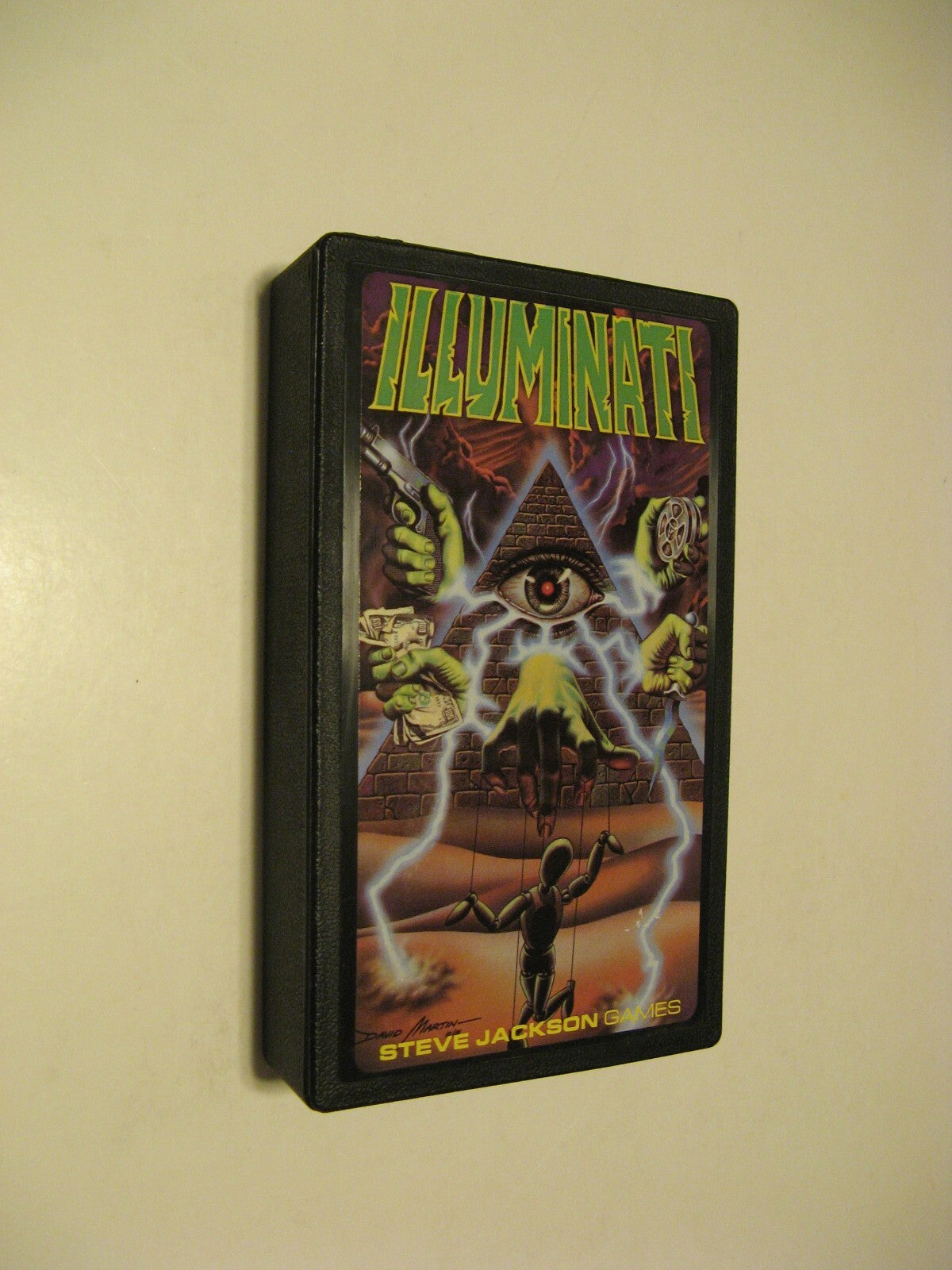 Illuminati Pocket Box Game