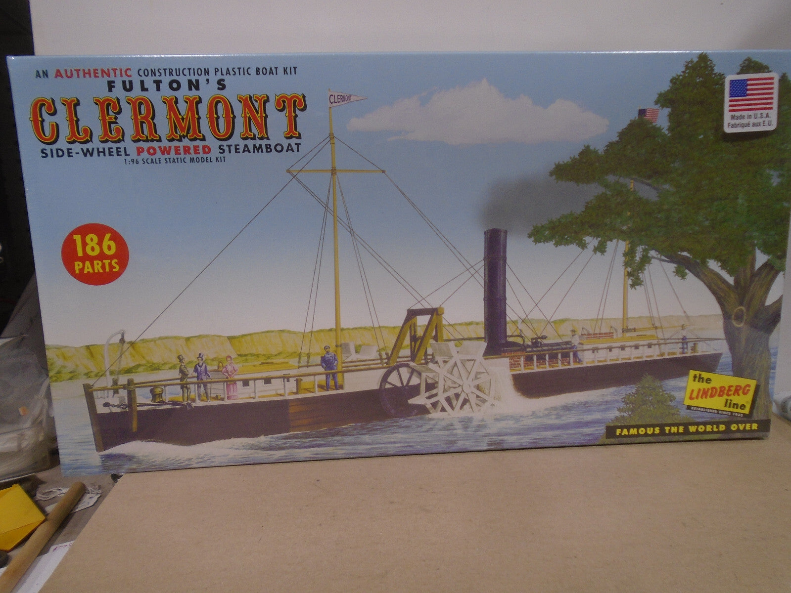 Lindberg: Fulton's Clermont Side-Wheel Powered Steamboat 1:96 Scale Model Kit