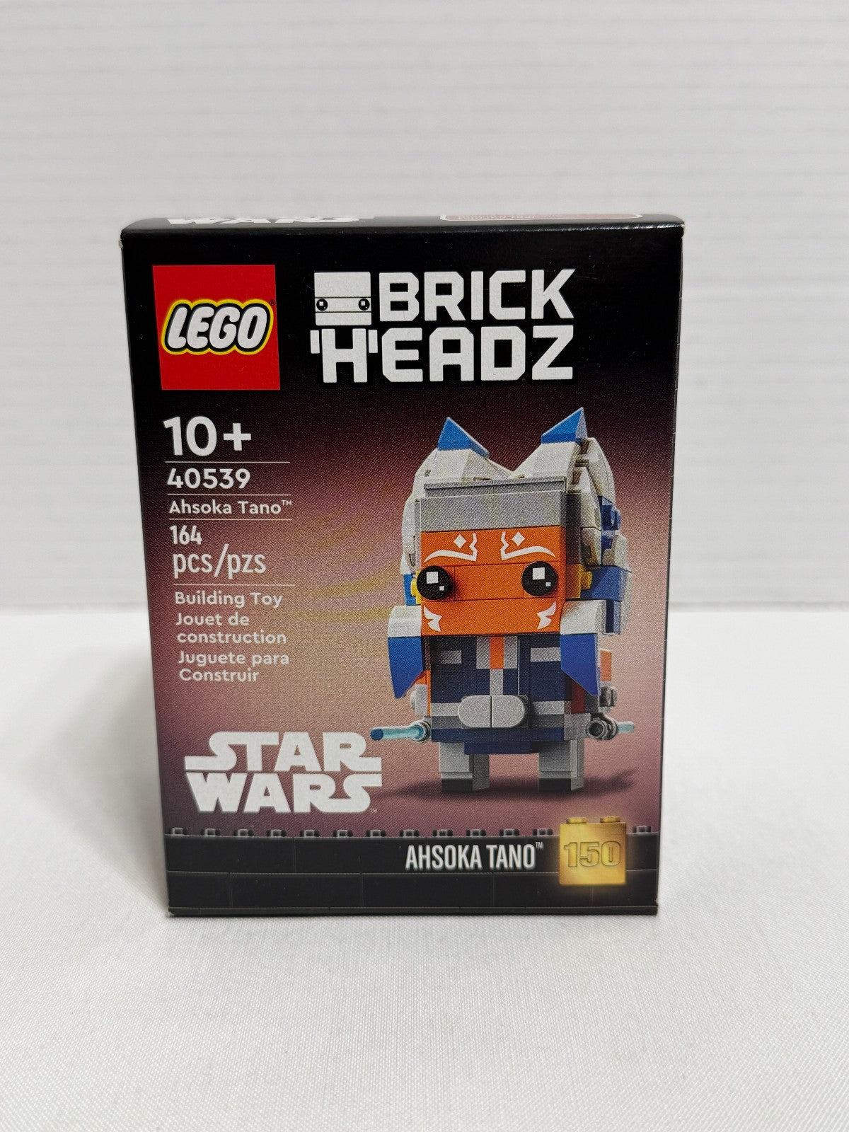Ahsoka Tano Star Wars 151st Edition LEGO BrickHeadz
