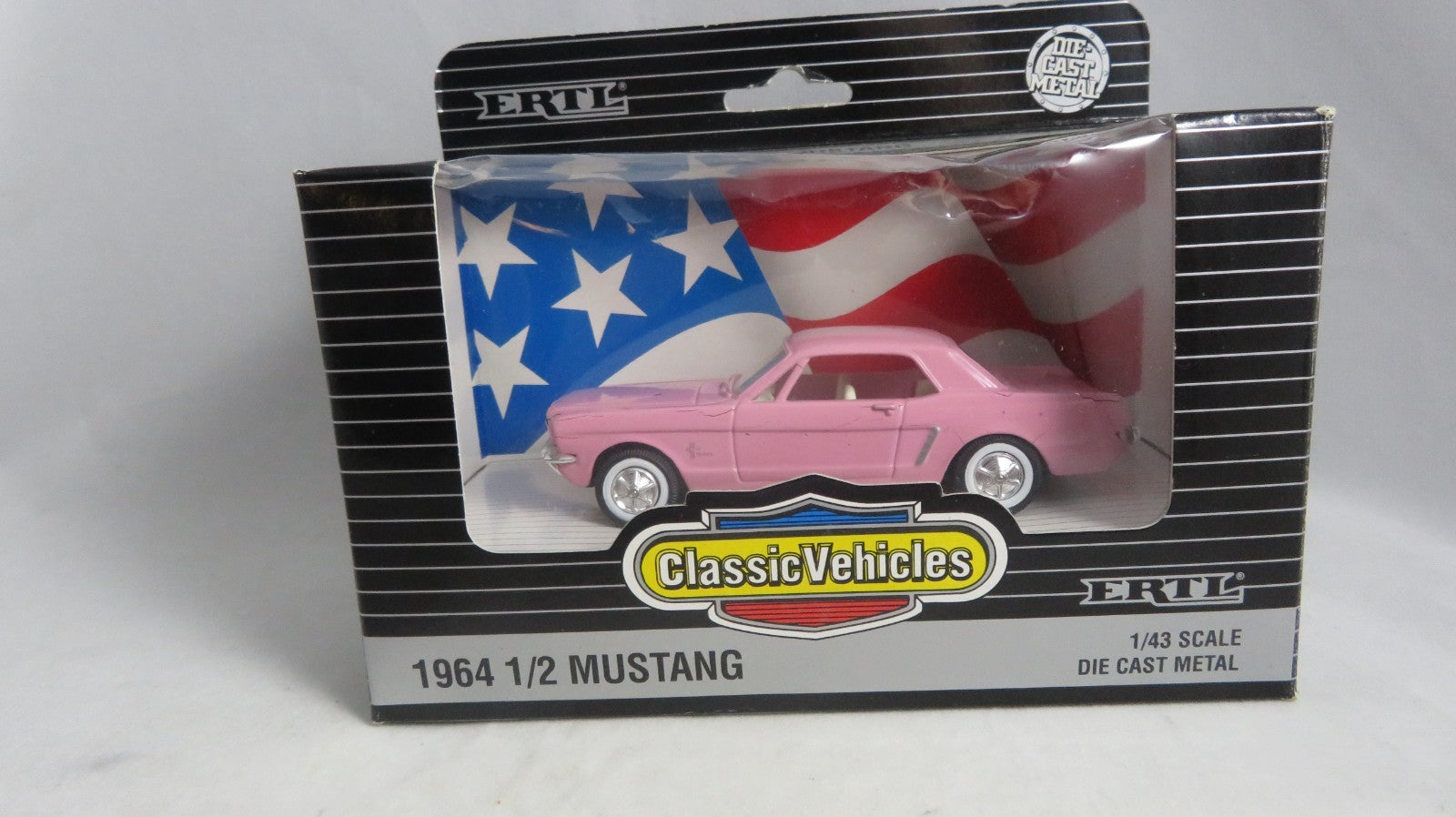 ERTL: Classic Vehicles - 1:43 Scale 1964 1/2 Mustang #2586 (Red)