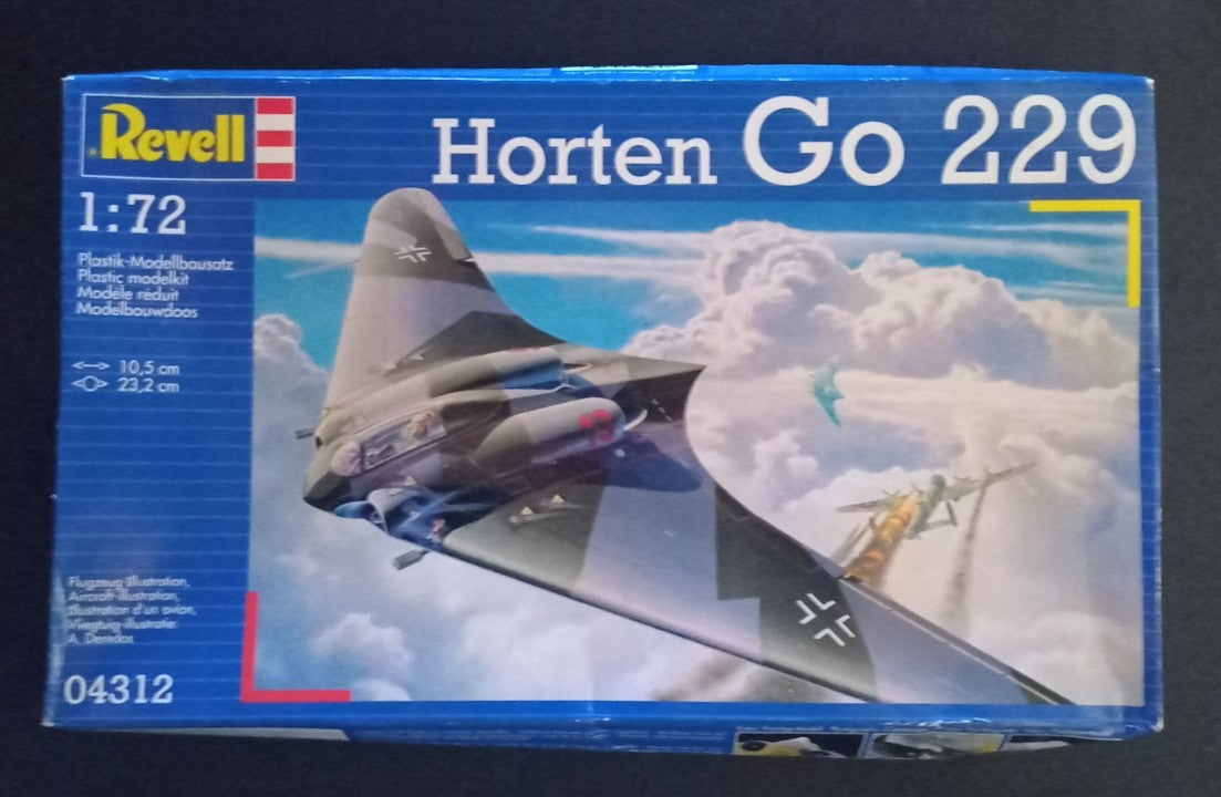 Revell: 1:72 Scale Horten Go 229 Model Kit