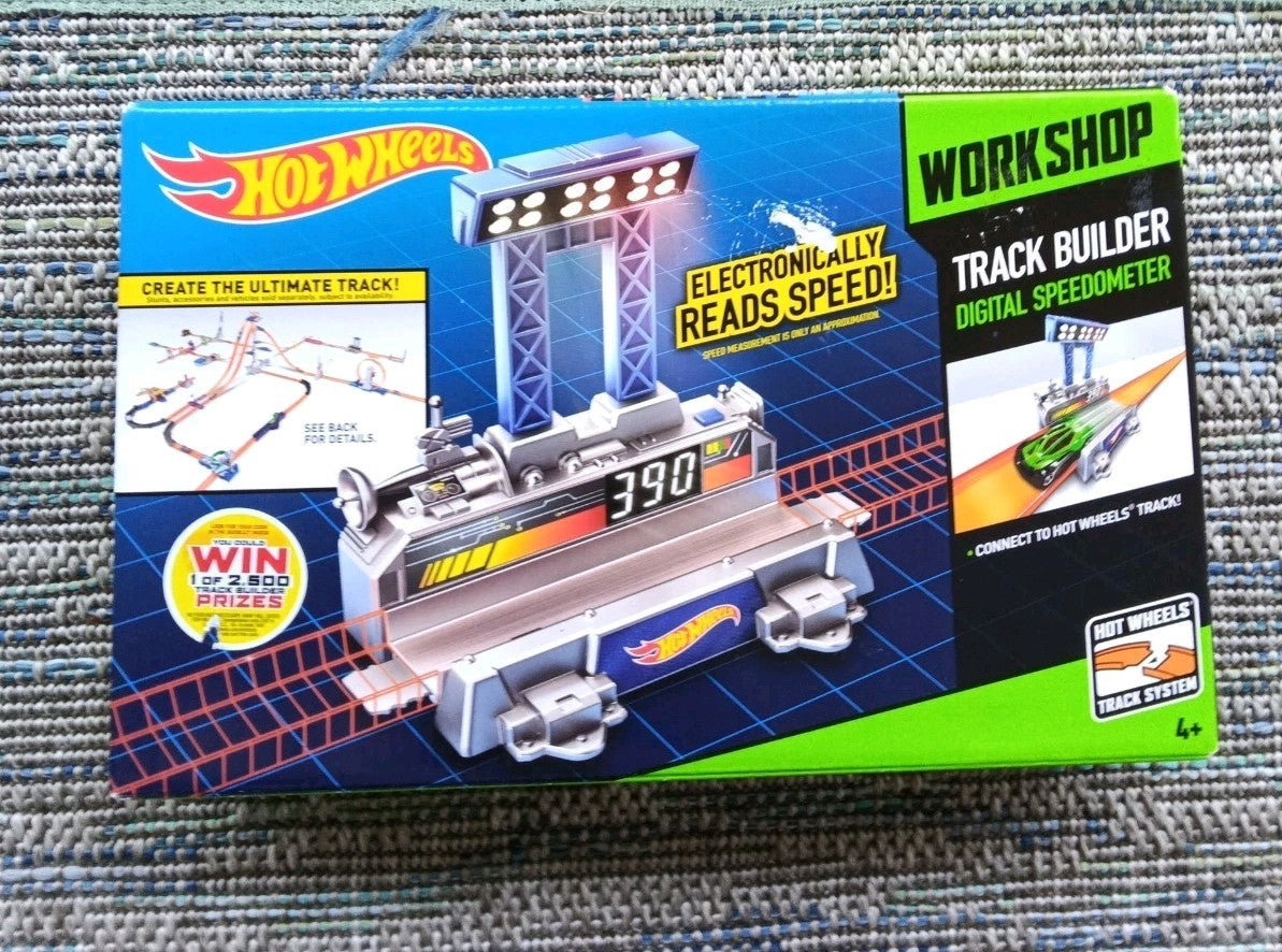 Hot Wheels: Workshop - Track Builder with Digital Speedometer